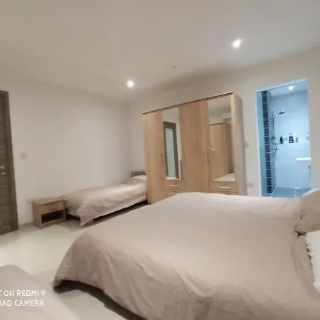 Private Modern Maisonette At Birguma